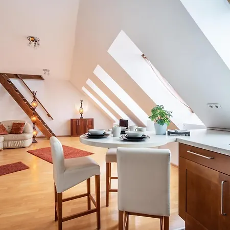 Beautiful And Bright Appartement *